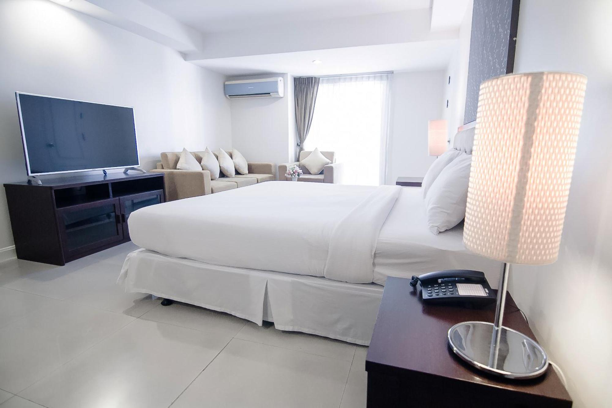 Romance Hotel Bangna Bangkok Extérieur photo