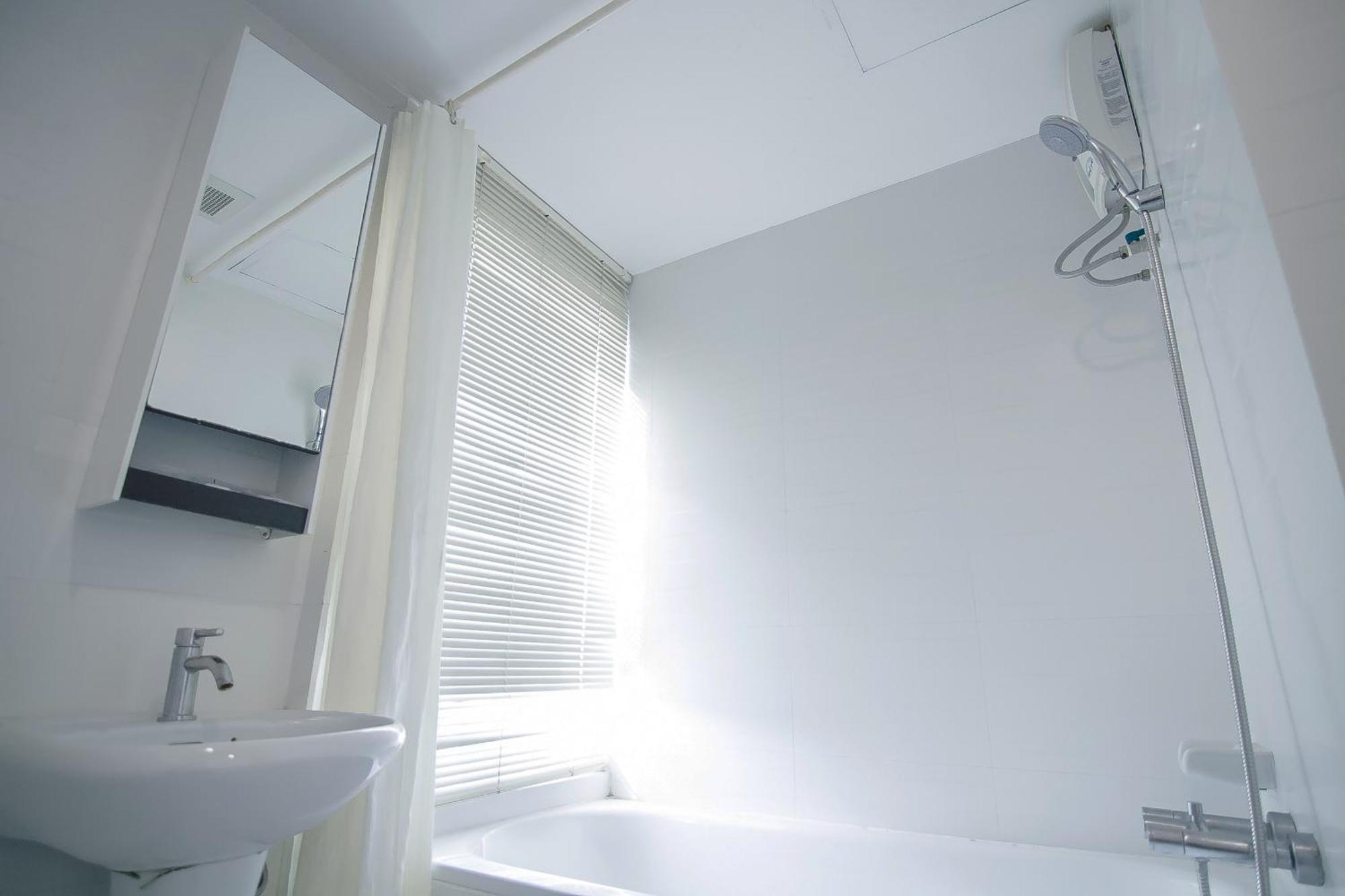 Romance Hotel Bangna Bangkok Extérieur photo