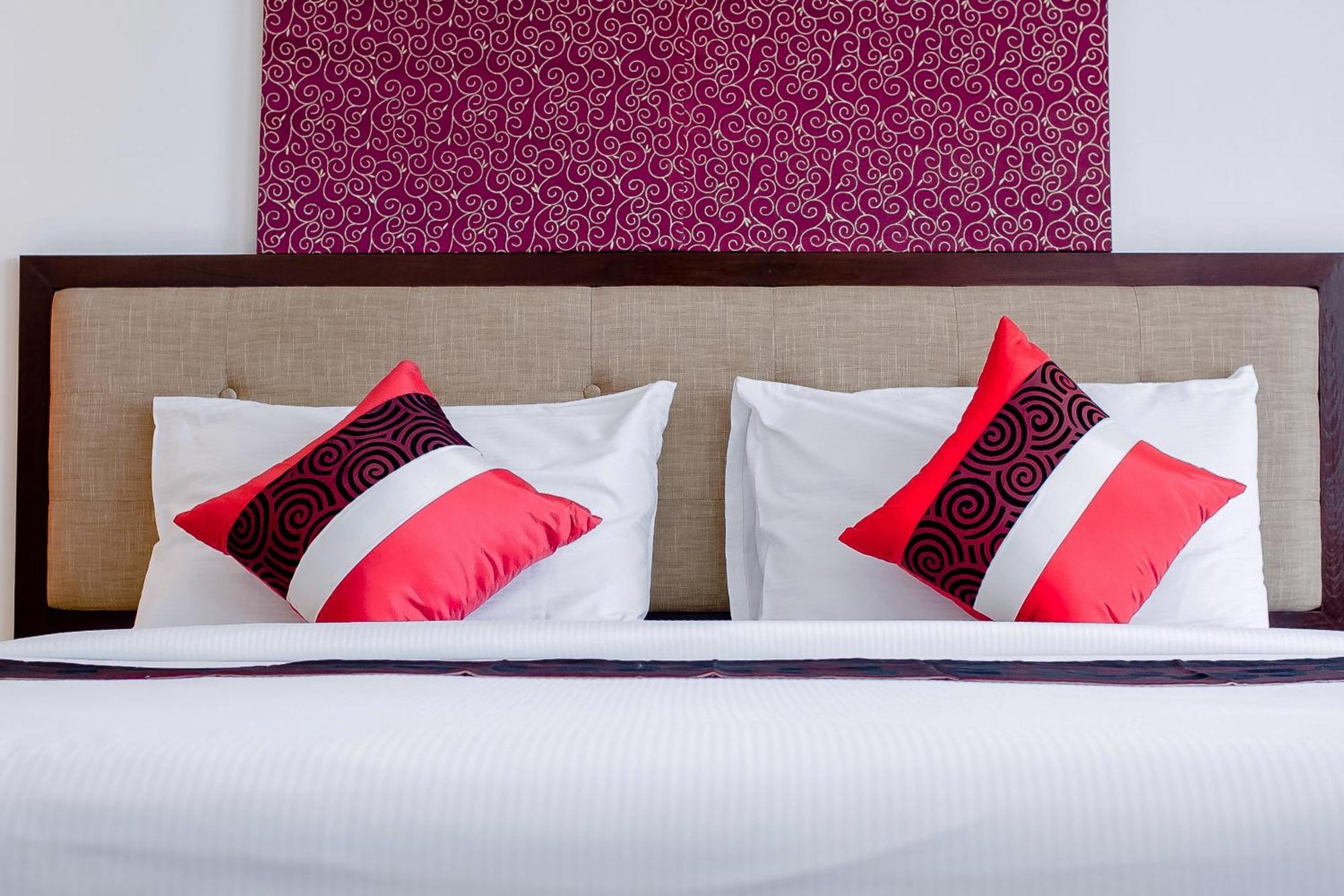 Romance Hotel Bangna Bangkok Extérieur photo