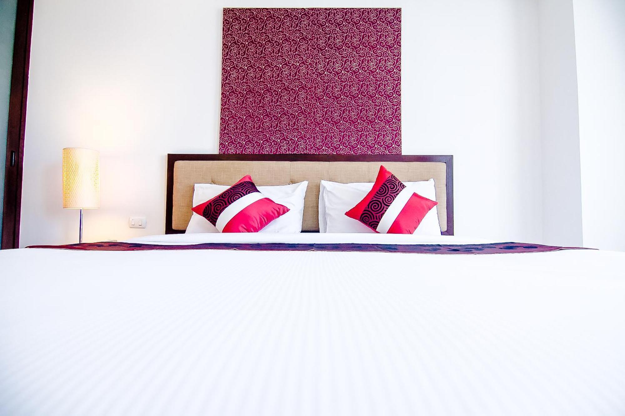 Romance Hotel Bangna Bangkok Extérieur photo