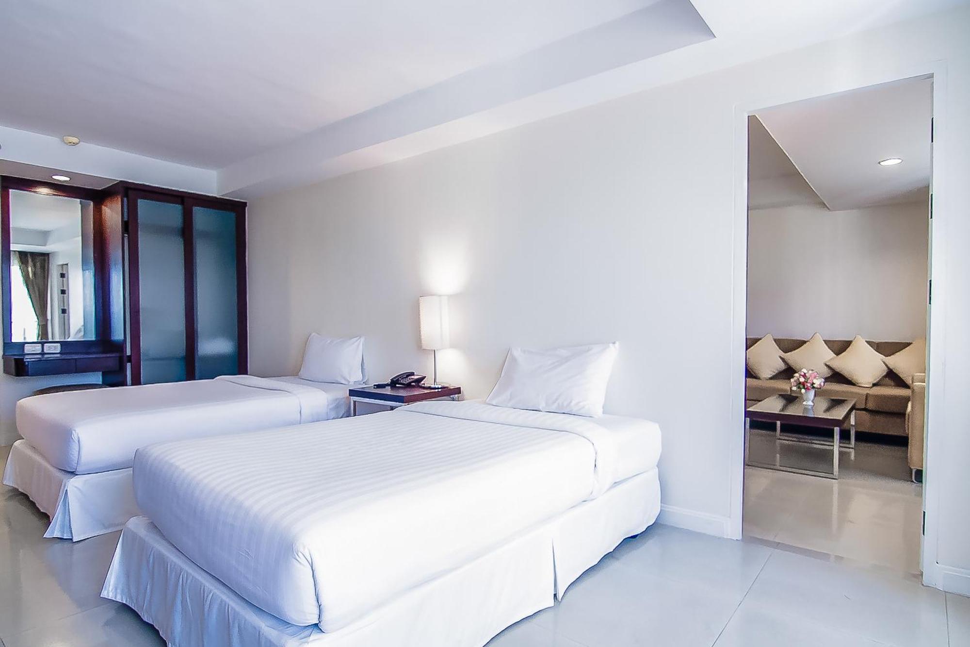 Romance Hotel Bangna Bangkok Extérieur photo