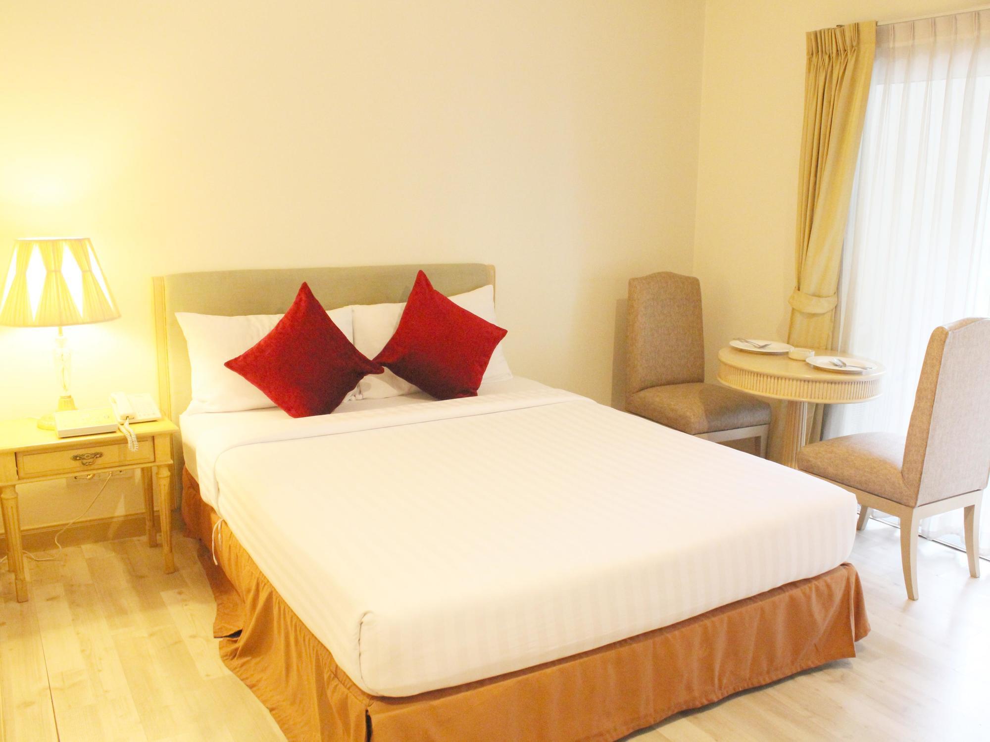Romance Hotel Bangna Bangkok Extérieur photo